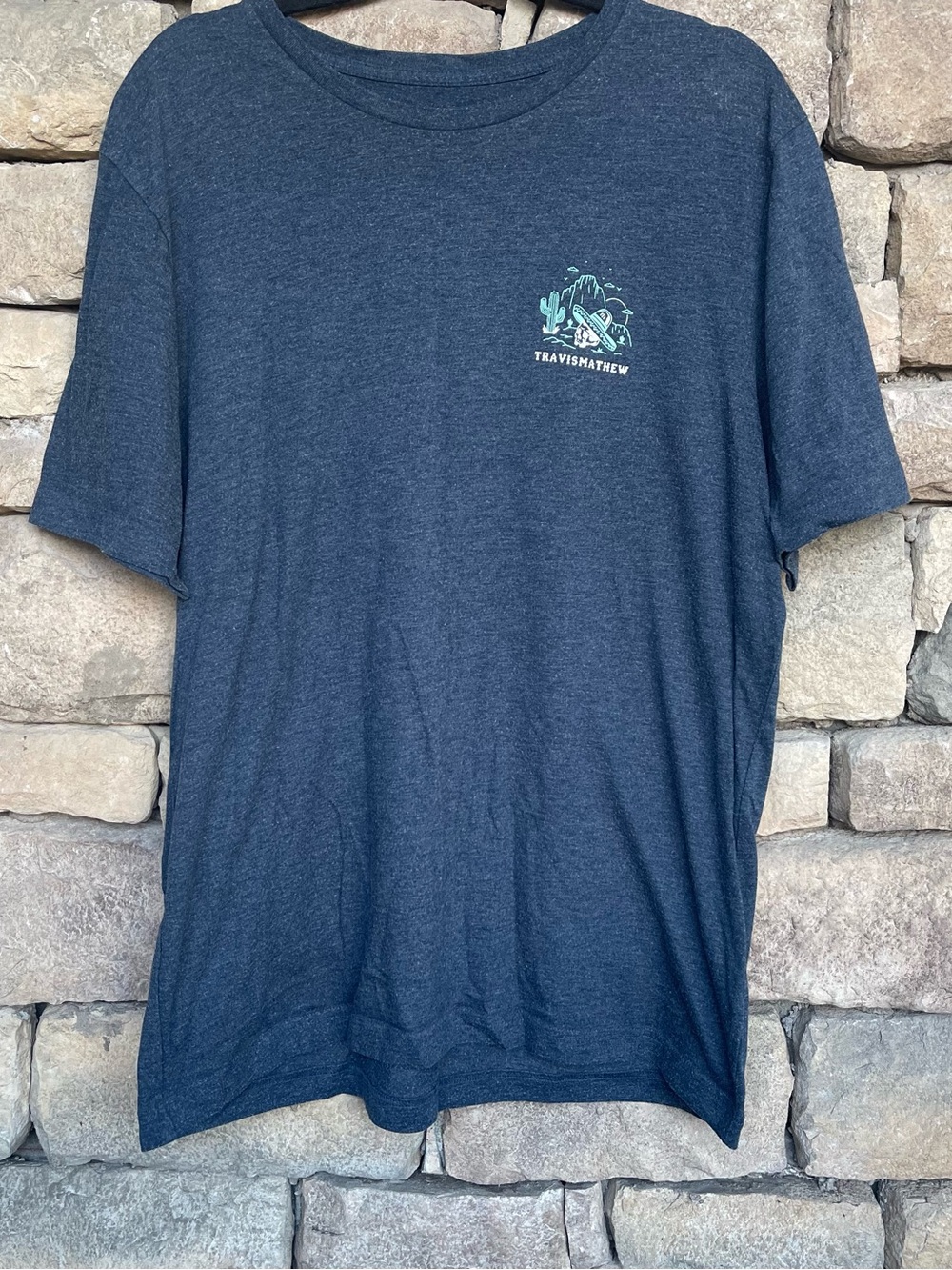 Travis Mathew Dark Navy Short Sleeve Graphic Tee size XLarge